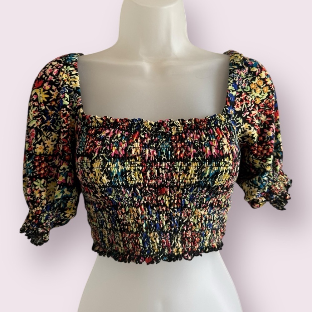 Urban Outfitters Crop Top Black Floral Smocked Square Neck Puff Sleeve Size S